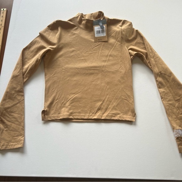 The North Face Tops - NWT North Face Womens Medium Pullover Almond Butter Crop Tee LS (V)